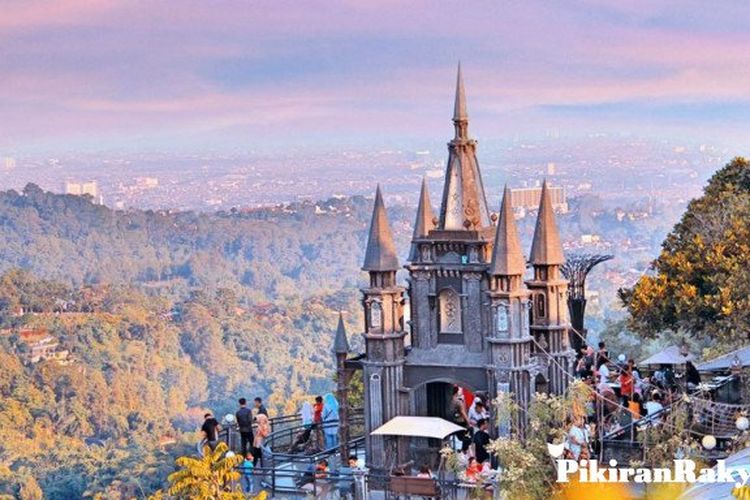 Tempat Wisata Di Bandung Paling Hits - Pikiran-Rakyat.com