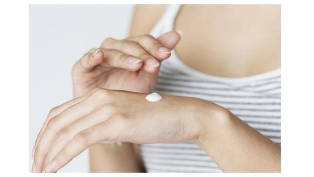 9 Cara Memutihkan Kulit Tangan dan Kaki yang Belang dalam 1 Minggu -  Lifestyle Liputan6.com