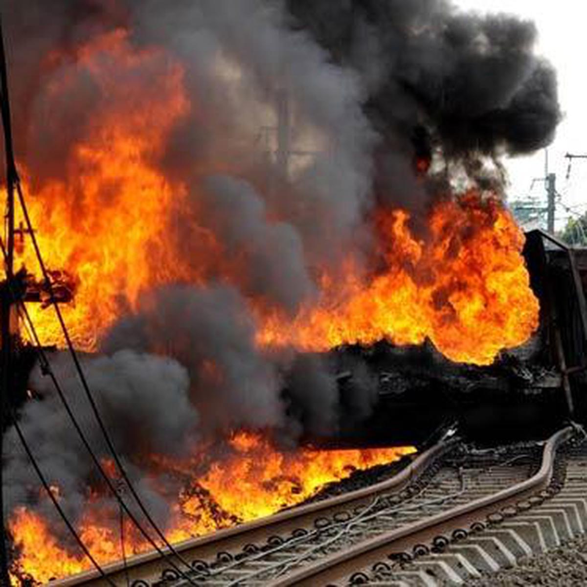 9-12-2013: Senyuman Sosok Misterius di Tragedi Bintaro II - News  Liputan6.com